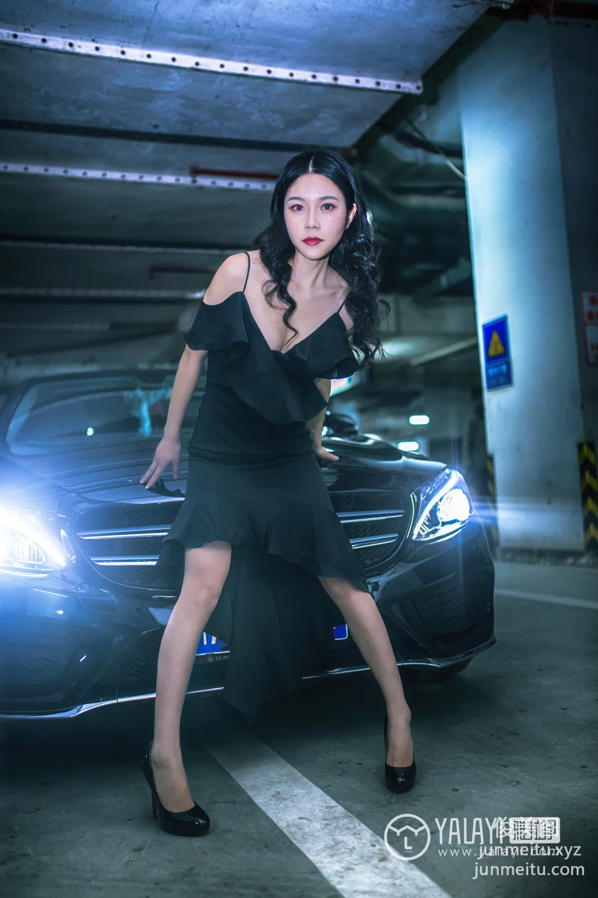 Li Li: YALAYI No. 050 photo 19