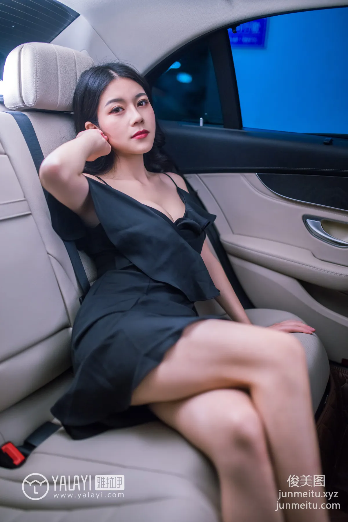 Li Li: YALAYI No. 050 photo 55