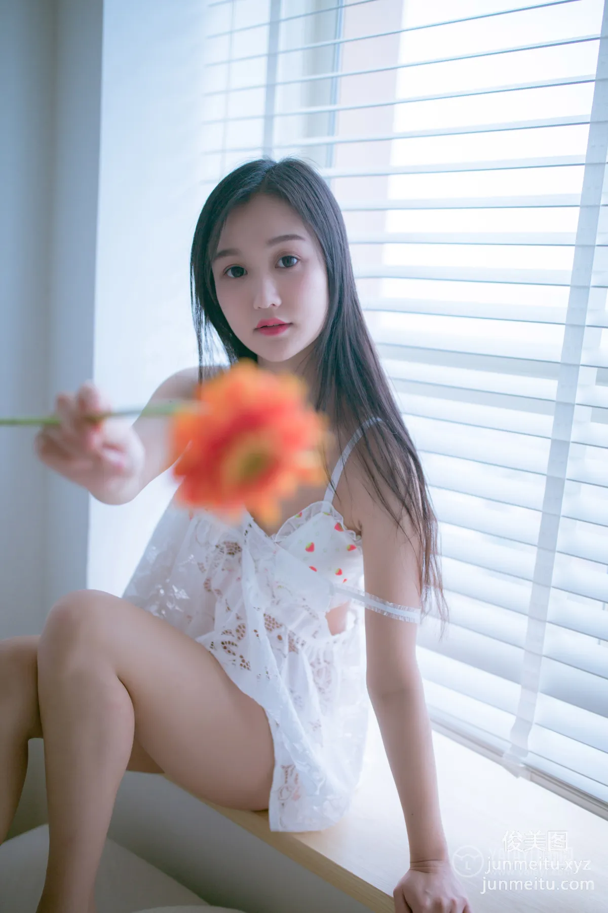 [YALAYI雅拉伊] No.185 你是我手裡那束花 仙女不會灰 [50P] 8