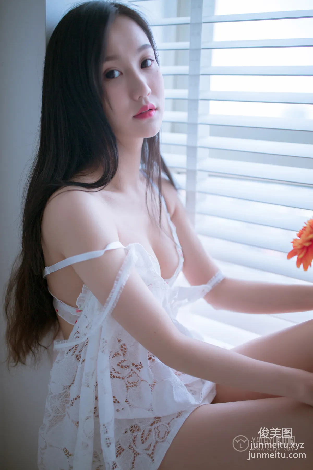 [YALAYI雅拉伊] No.185 你是我手裡那束花 仙女不會灰 [50P] 11