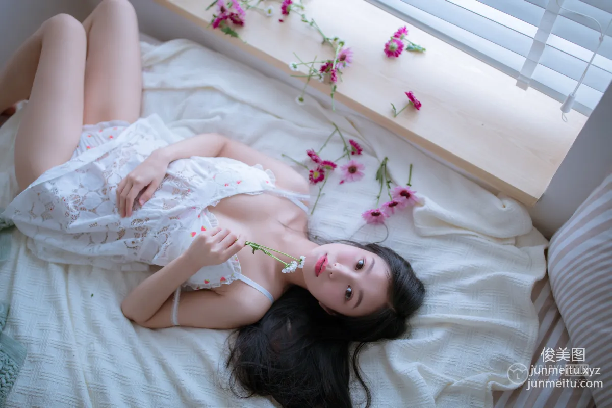 [YALAYI雅拉伊] No.185 你是我手裡那束花 仙女不會灰 [50P] 28