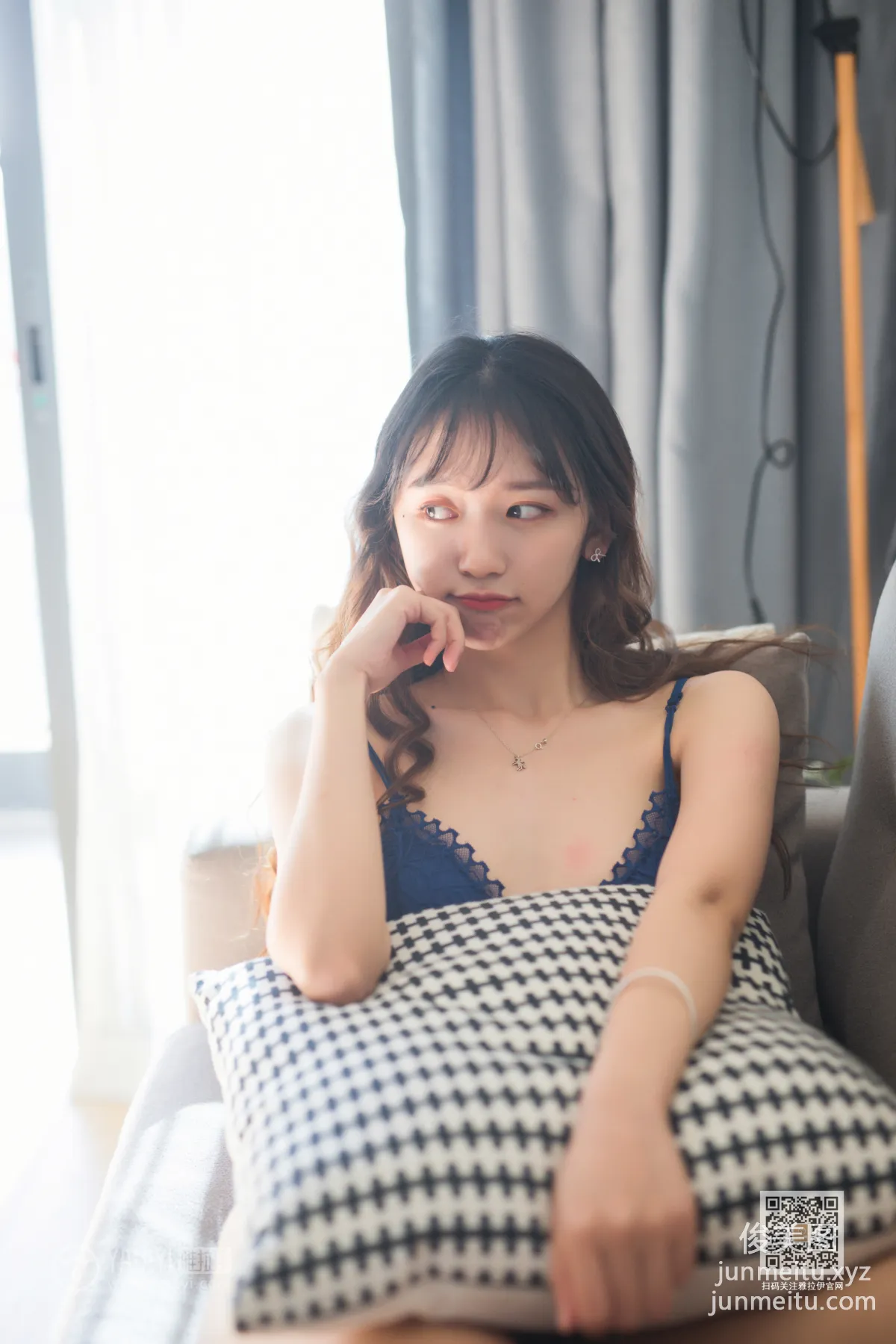 Xiao Lin: YALAYI photo 20