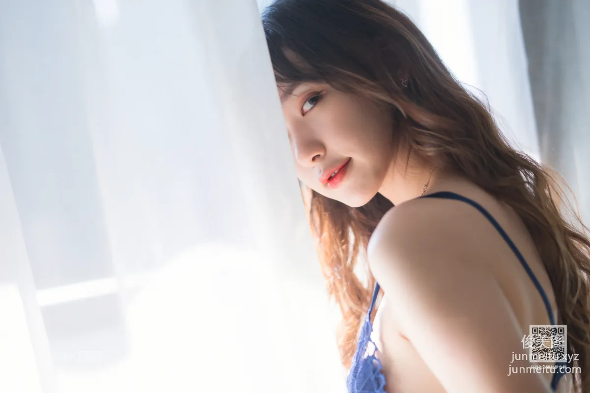 Xiao Lin: YALAYI photo 31