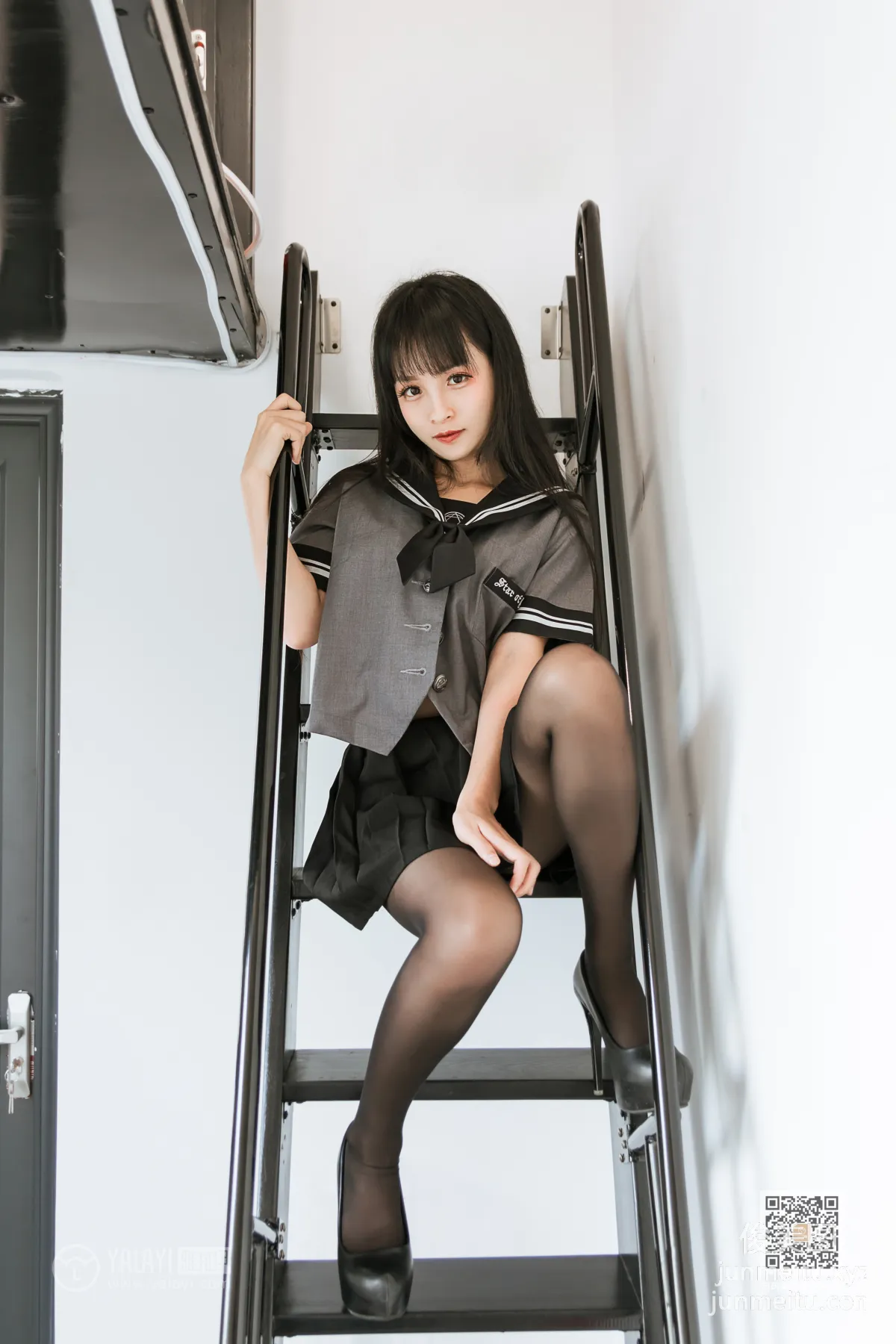 Ai Li: YALAYI photo 8