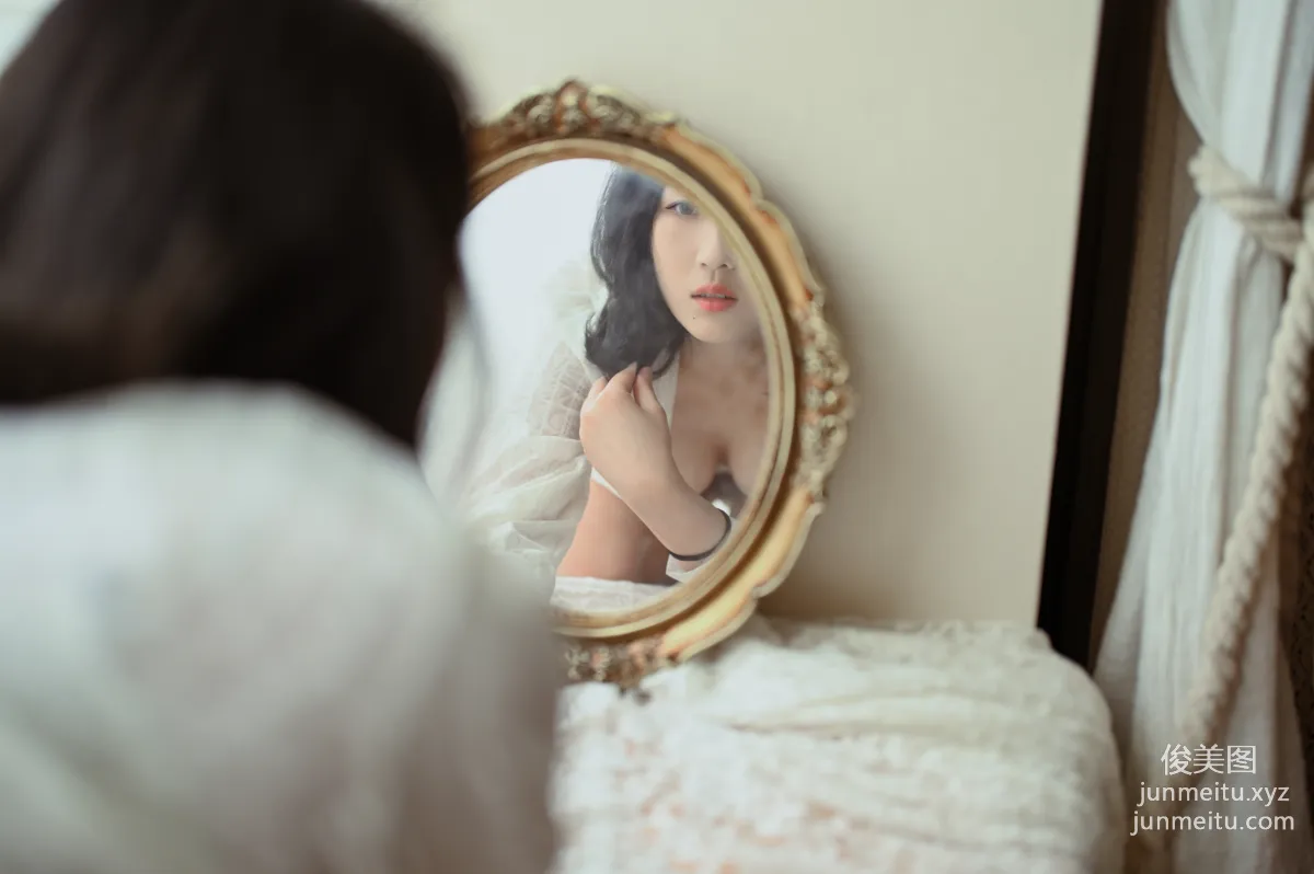 Shen Yi: YALAYI photo 3