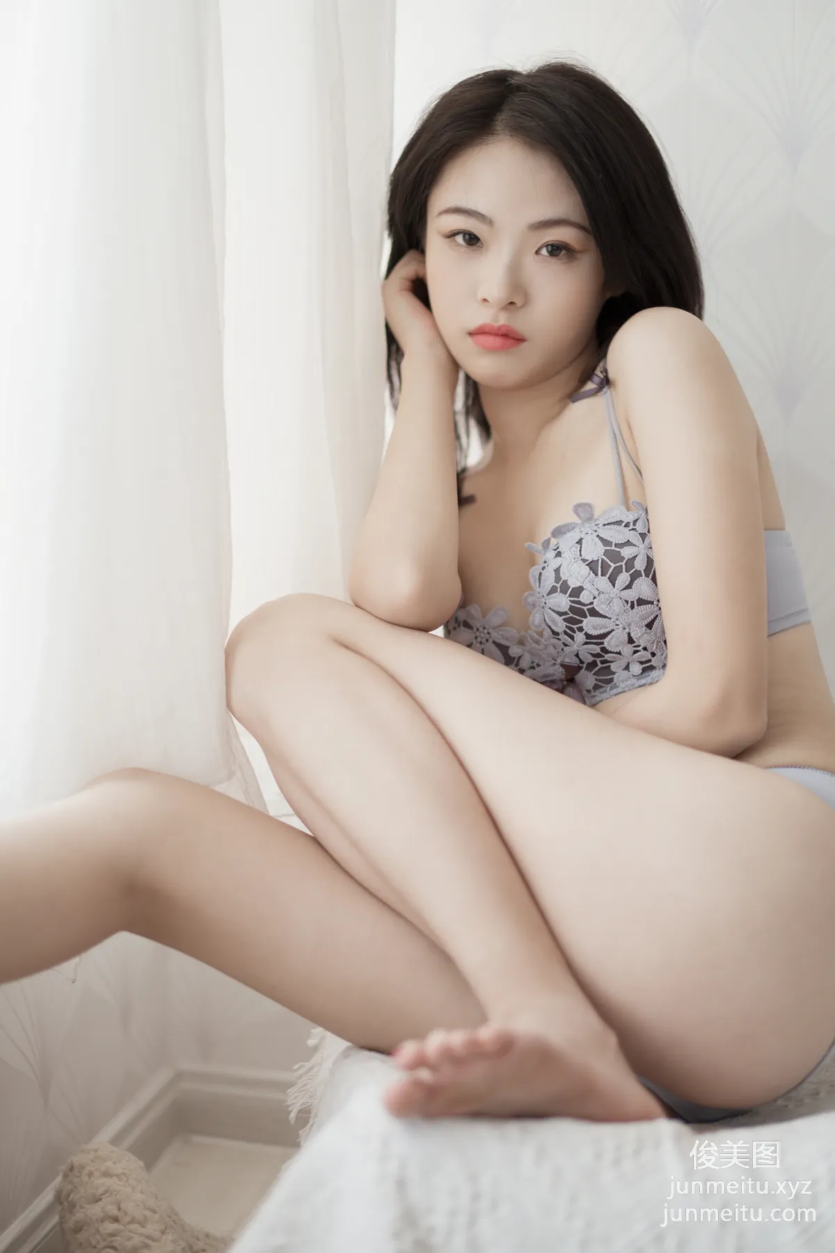 Han Yan: YALAYI photo 13