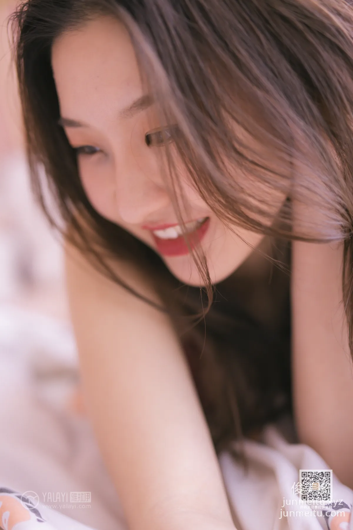Ming Yue: YALAYI photo 33