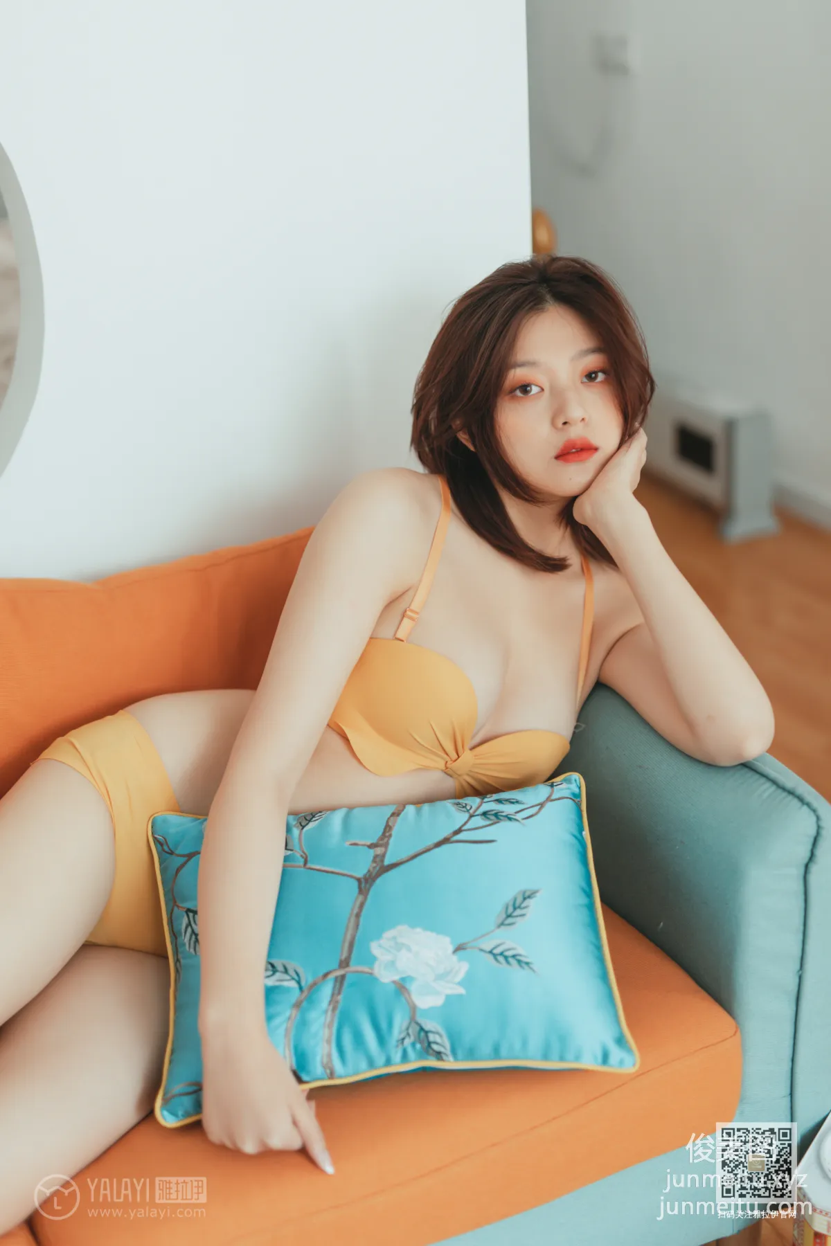 Zhen Zhen: YALAYI photo 32