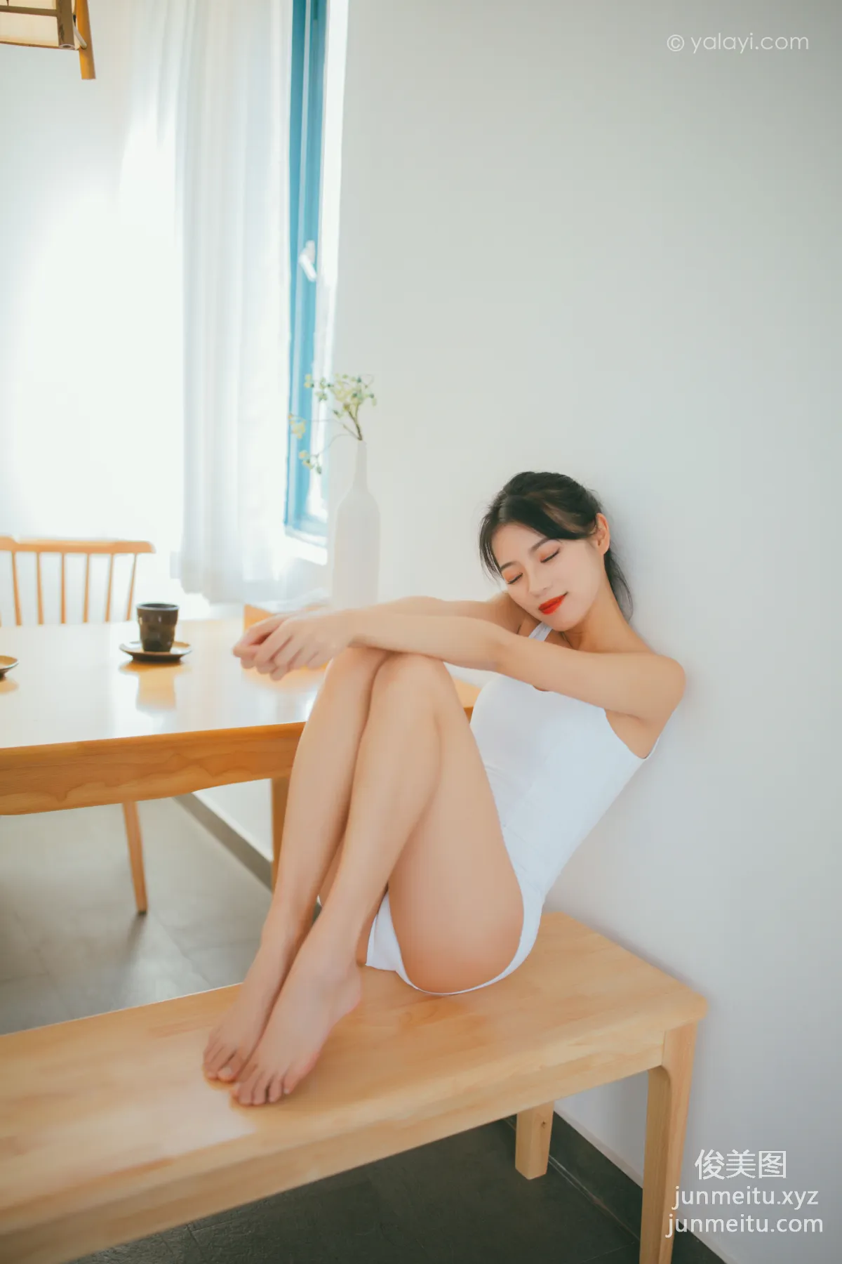 Li Ya: YALAYI photo 9
