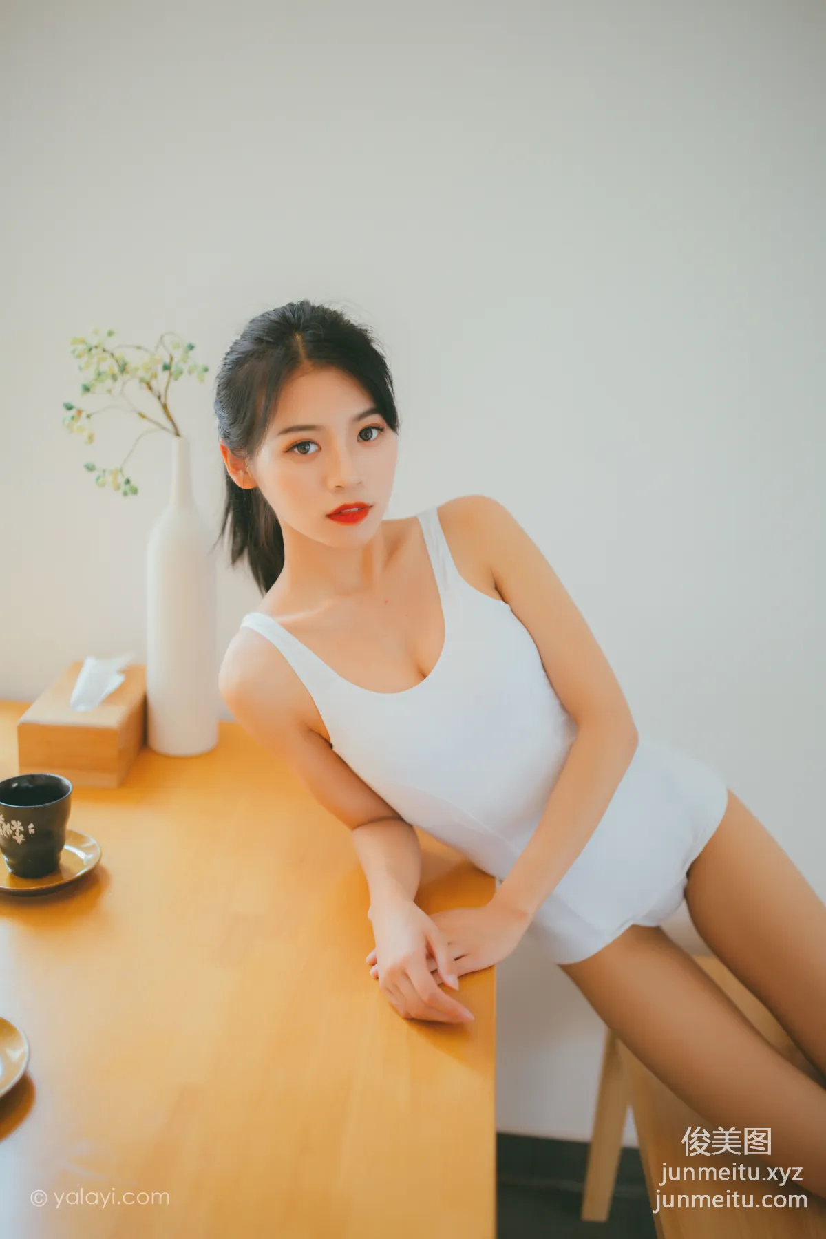 Li Ya: YALAYI photo 15