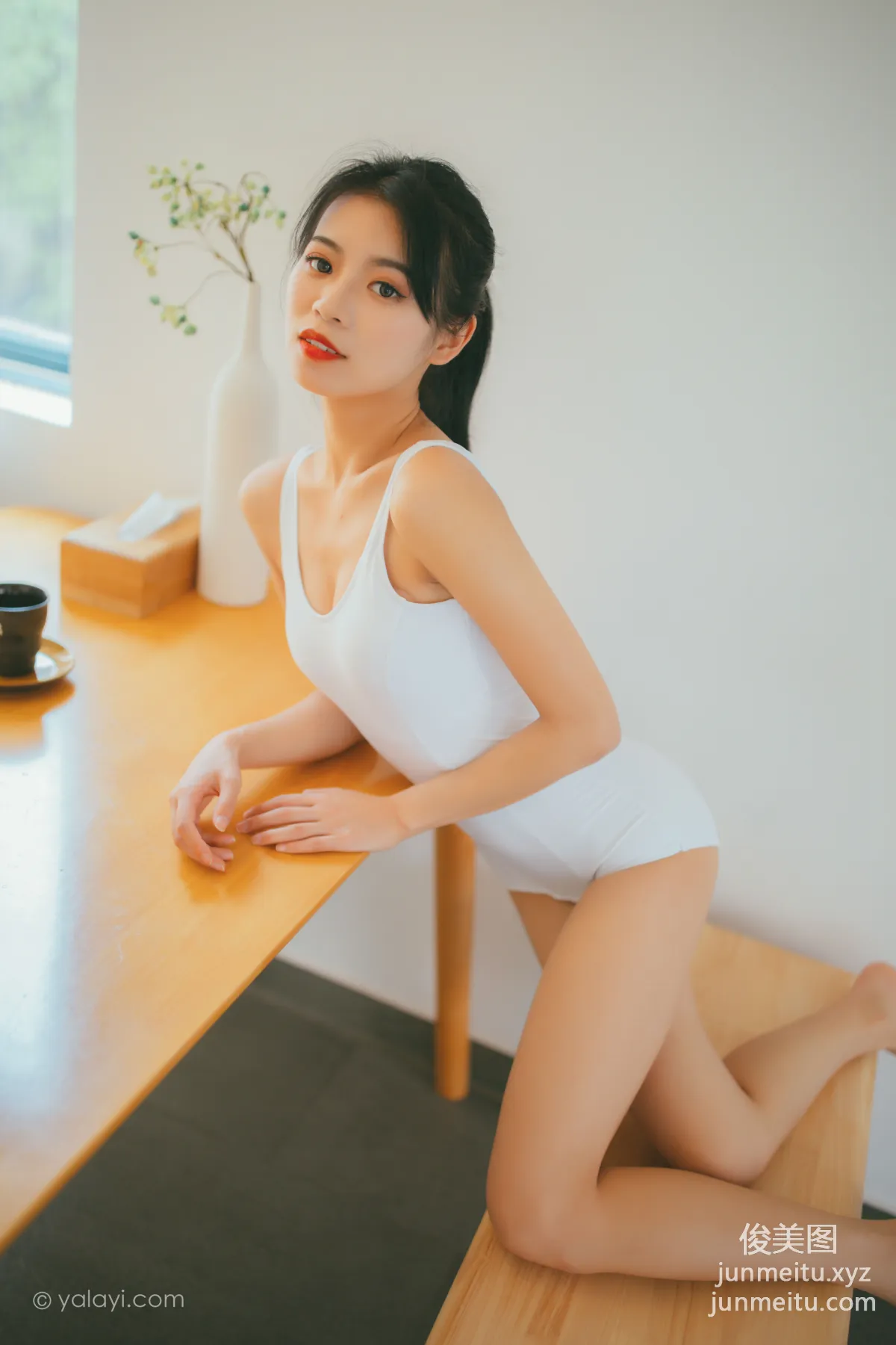 Li Ya: YALAYI photo 16
