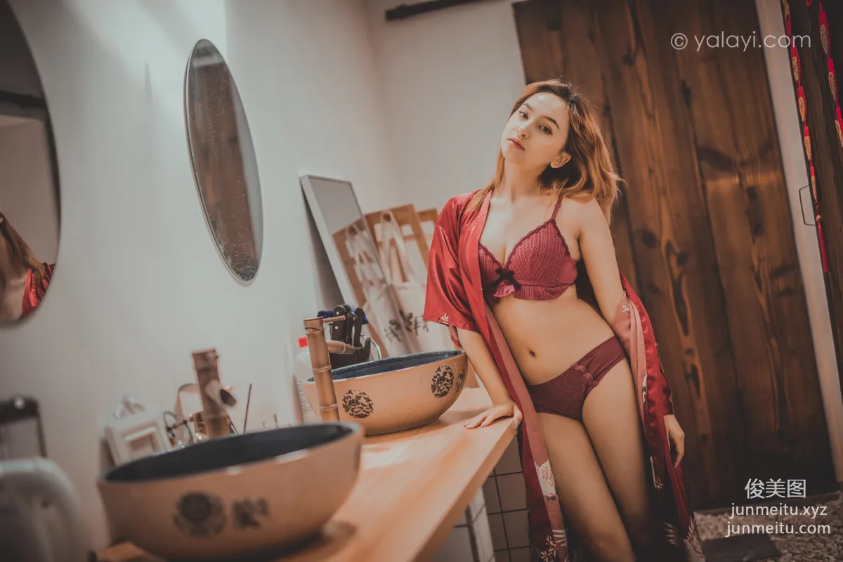Tina: YALAYI photo 17