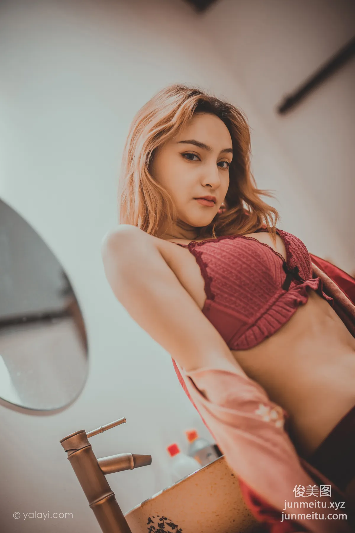 Tina: YALAYI photo 19