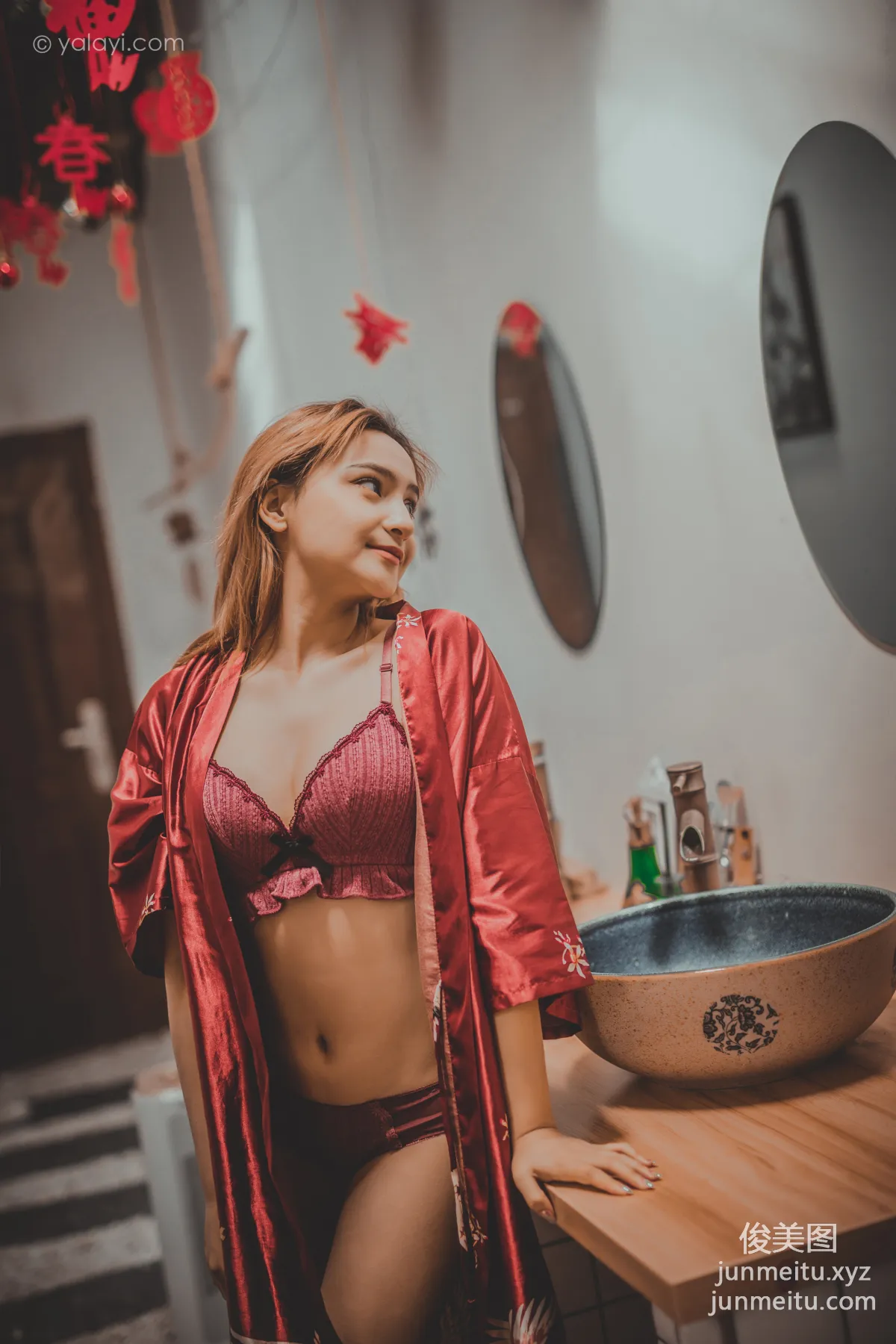 Tina: YALAYI photo 26