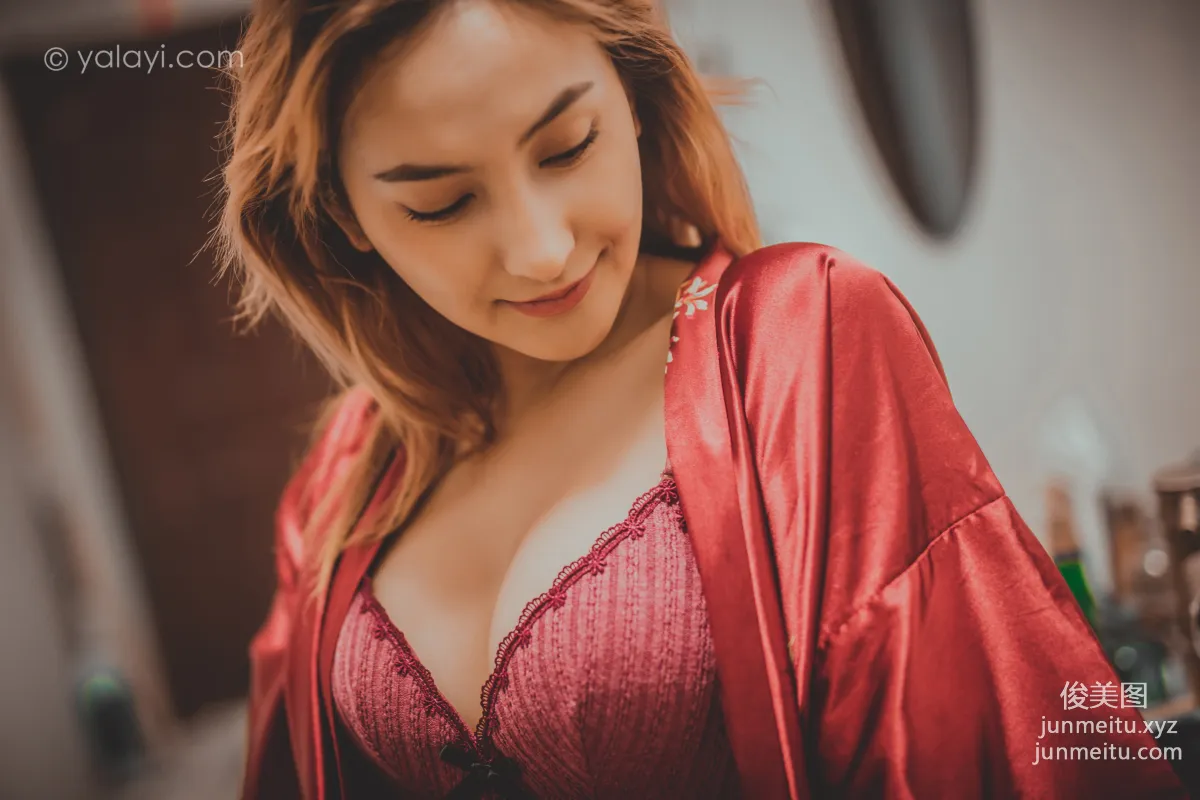 Tina: YALAYI photo 27