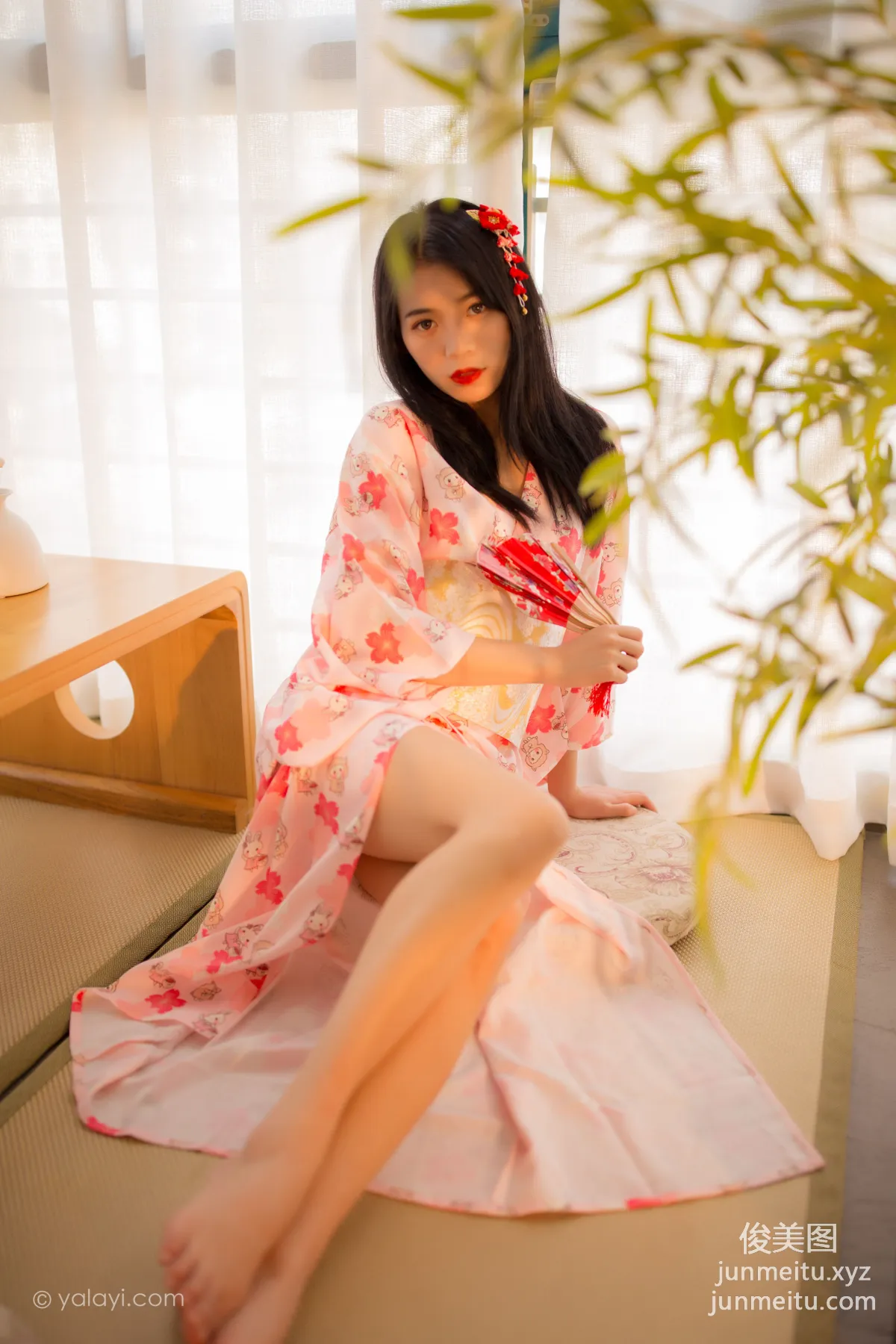 [YALAYI] 2020.07.30 NO.679 Li Ya 'Fragrance Comes Naturally' photo 4