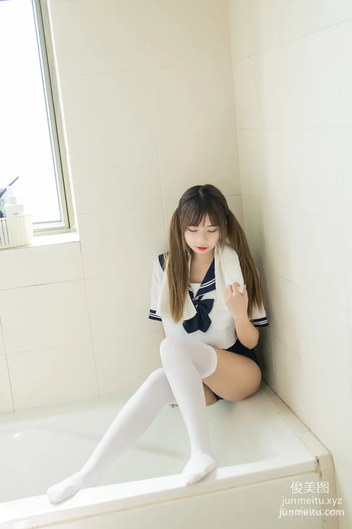 A He: YALAYI photo 10