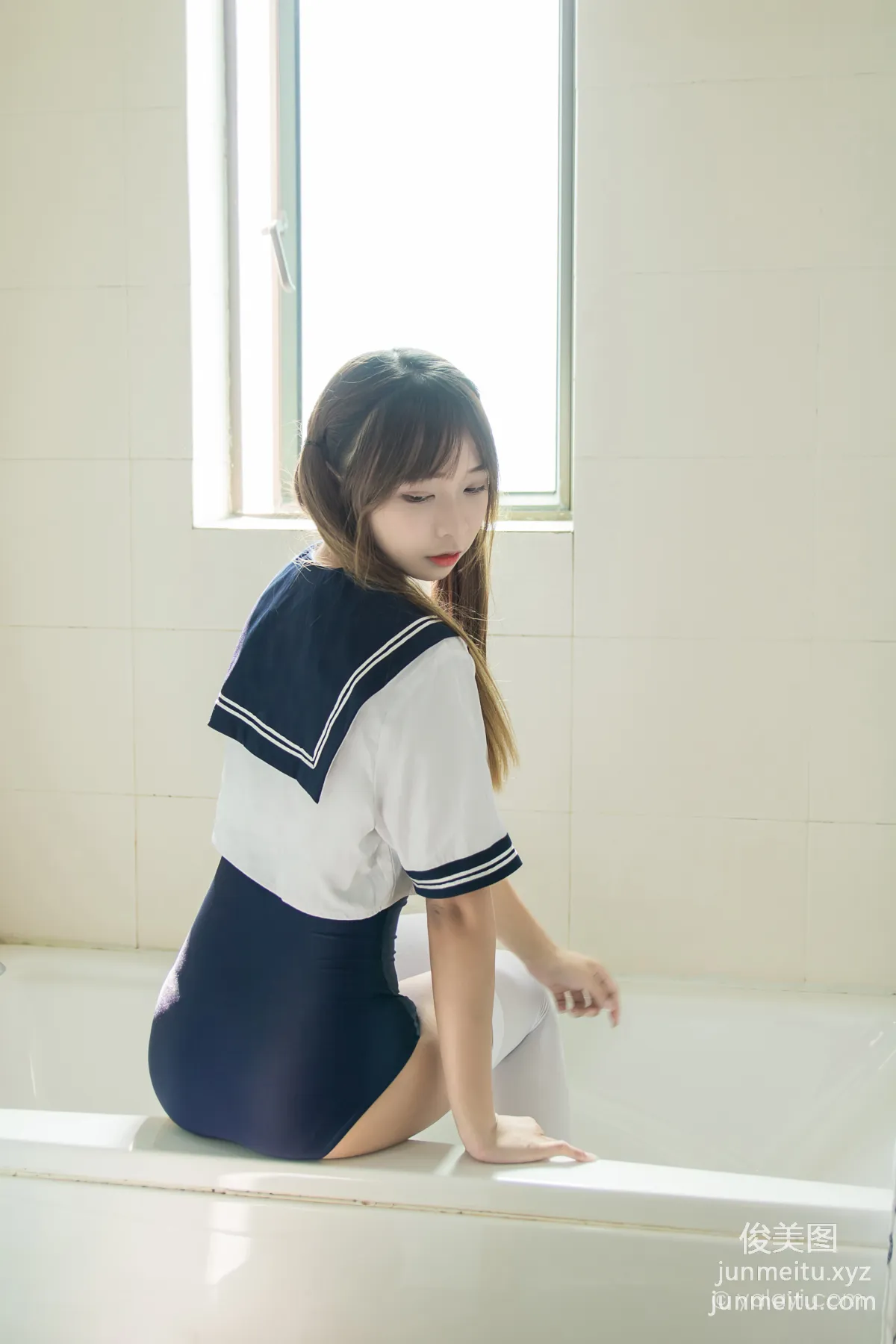 A He: YALAYI photo 17