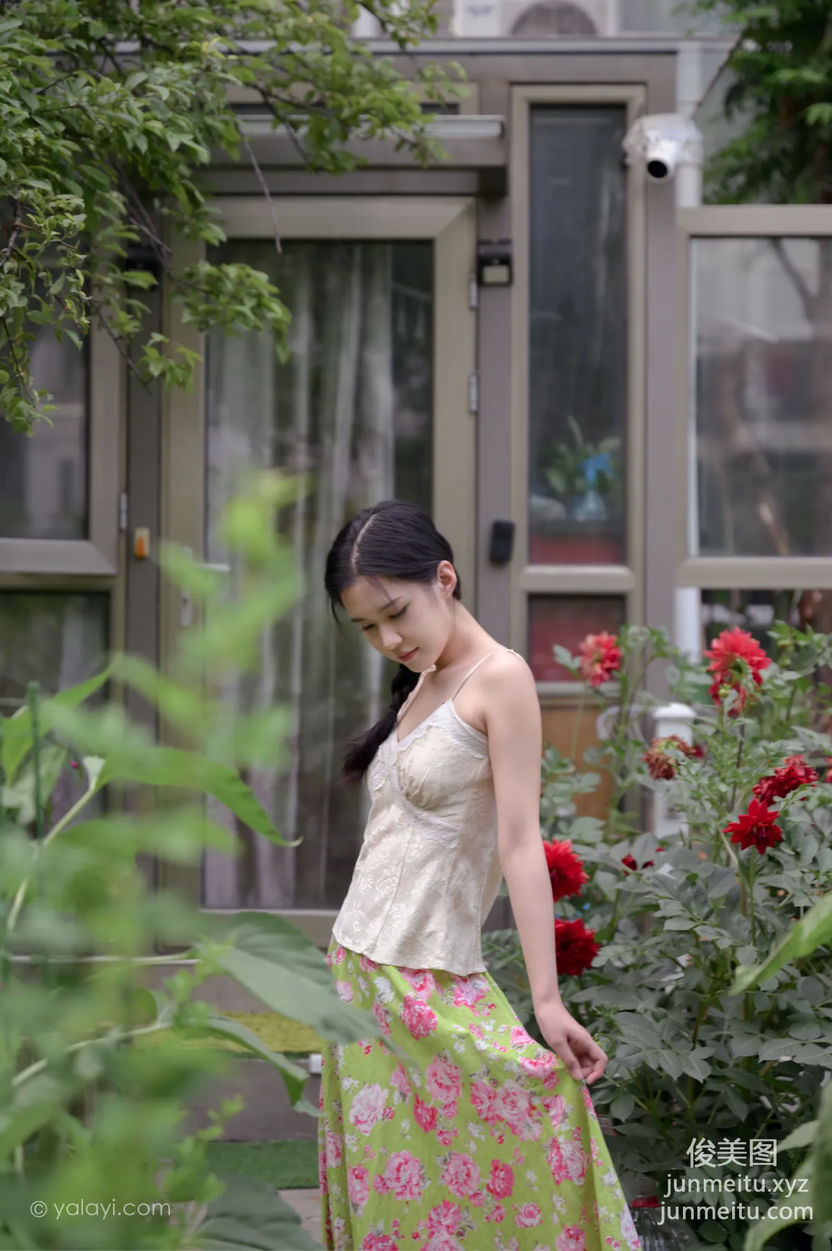 Fang Lan: YALAYI photo 11