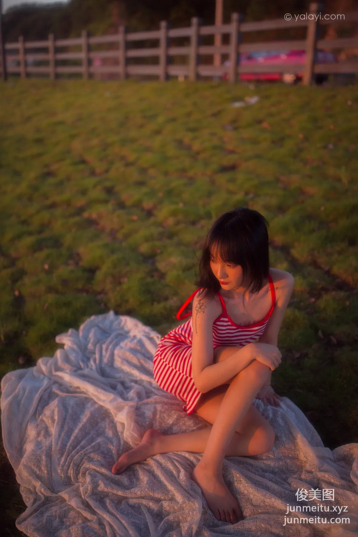 [YALAYI] 2020.08.17 NO.690 Luo Luo, Turned Red photo 22