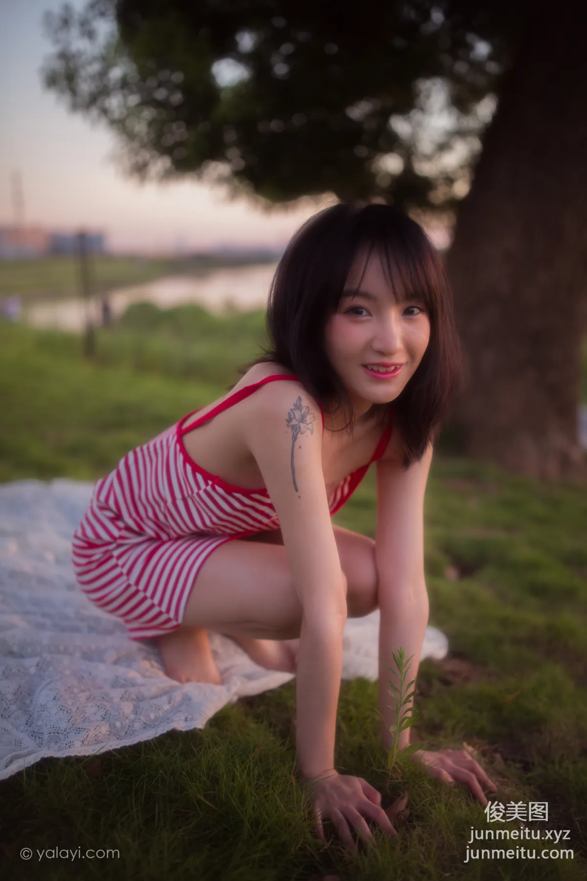 [YALAYI] 2020.08.17 NO.690 Luo Luo, Turned Red photo 38