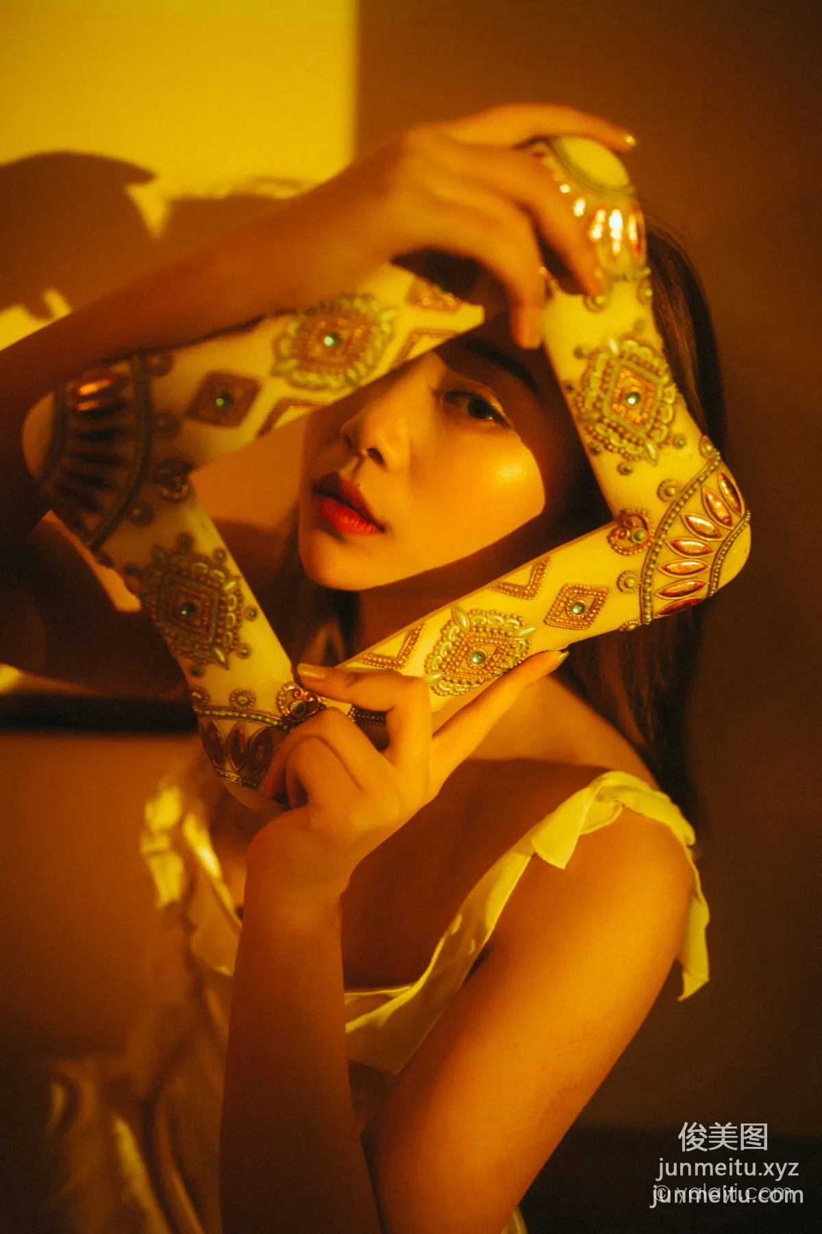 [YALAYI] 2021.04.13 NO.785 Twilight Kiss Yue Lulu photo 14