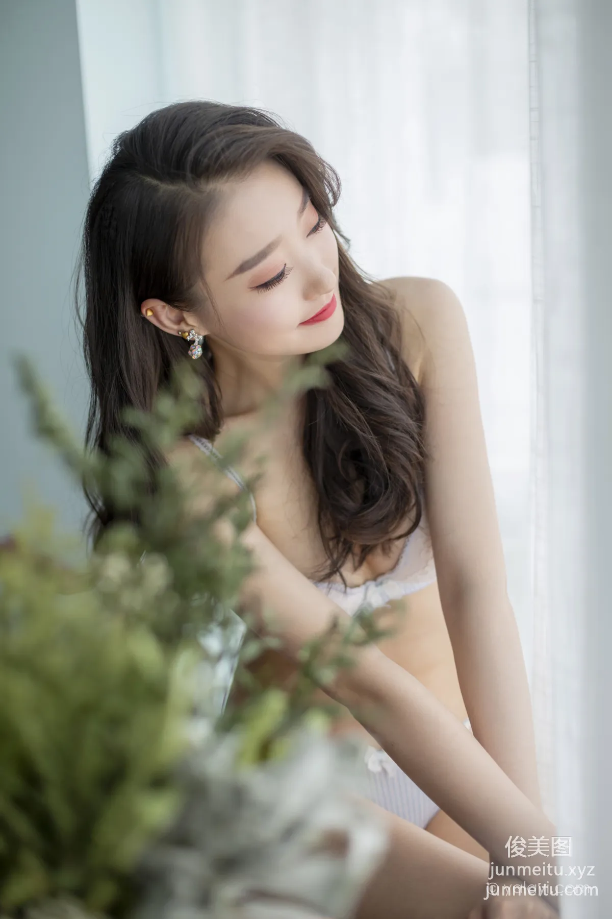 [YALAYI] 2020.09.11 NO.701 Xin Yi, Flowery Face and Moonlike Beauty photo 21