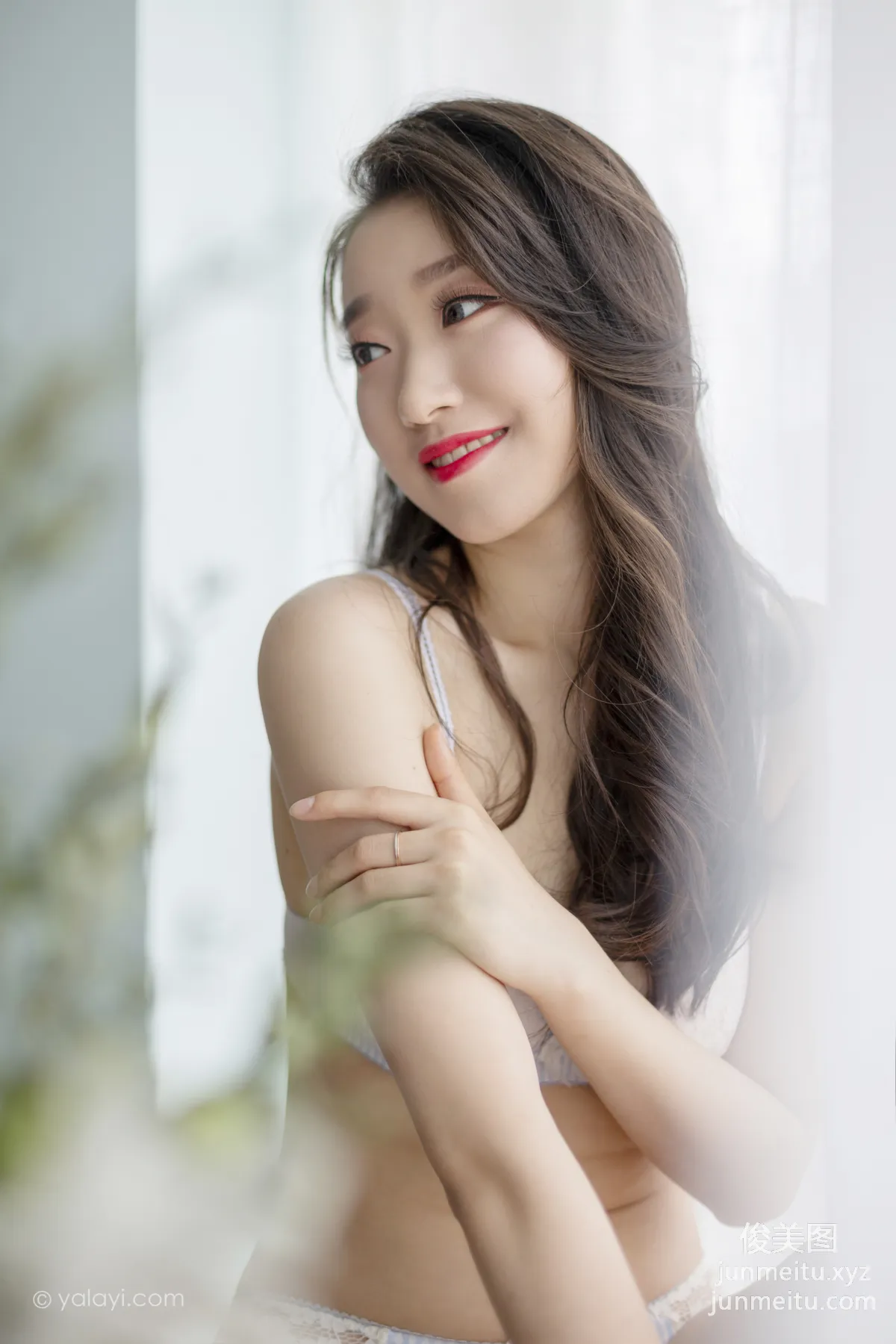 [YALAYI] 2020.09.11 NO.701 Xin Yi, Flowery Face and Moonlike Beauty photo 26