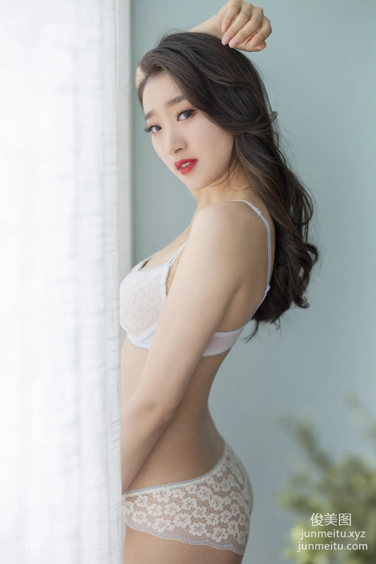 [YALAYI] 2020.09.11 NO.701 Xin Yi, Flowery Face and Moonlike Beauty photo 37