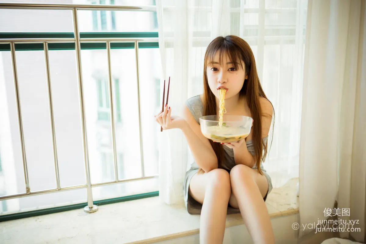 [YALAYI雅拉伊] 2020.10.02 NO.710 虞藝《吃貨女友》 17