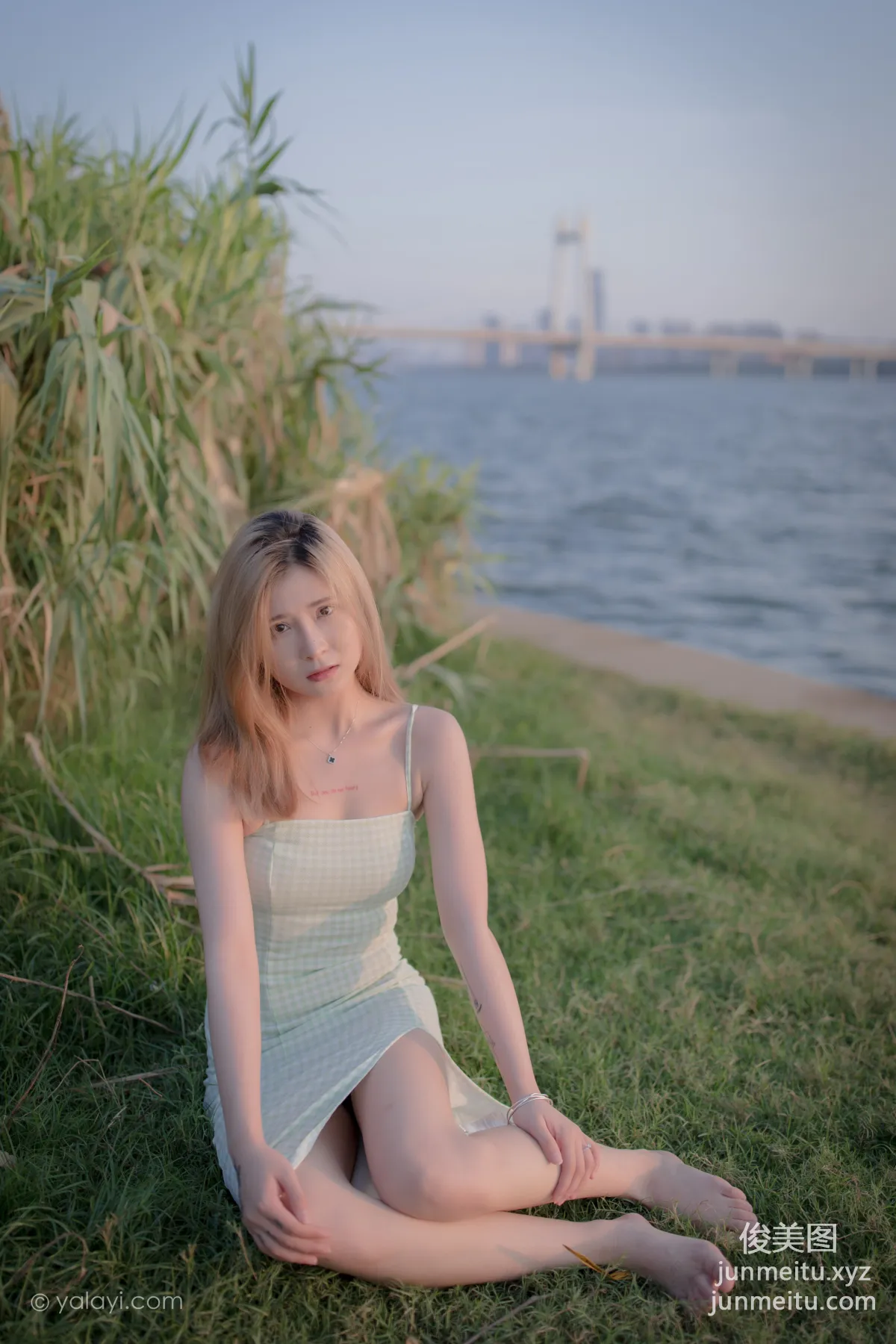[YALAYI] 2020.10.12 NO.712 Meng Han, The Wind Keeps Blowing photo 4