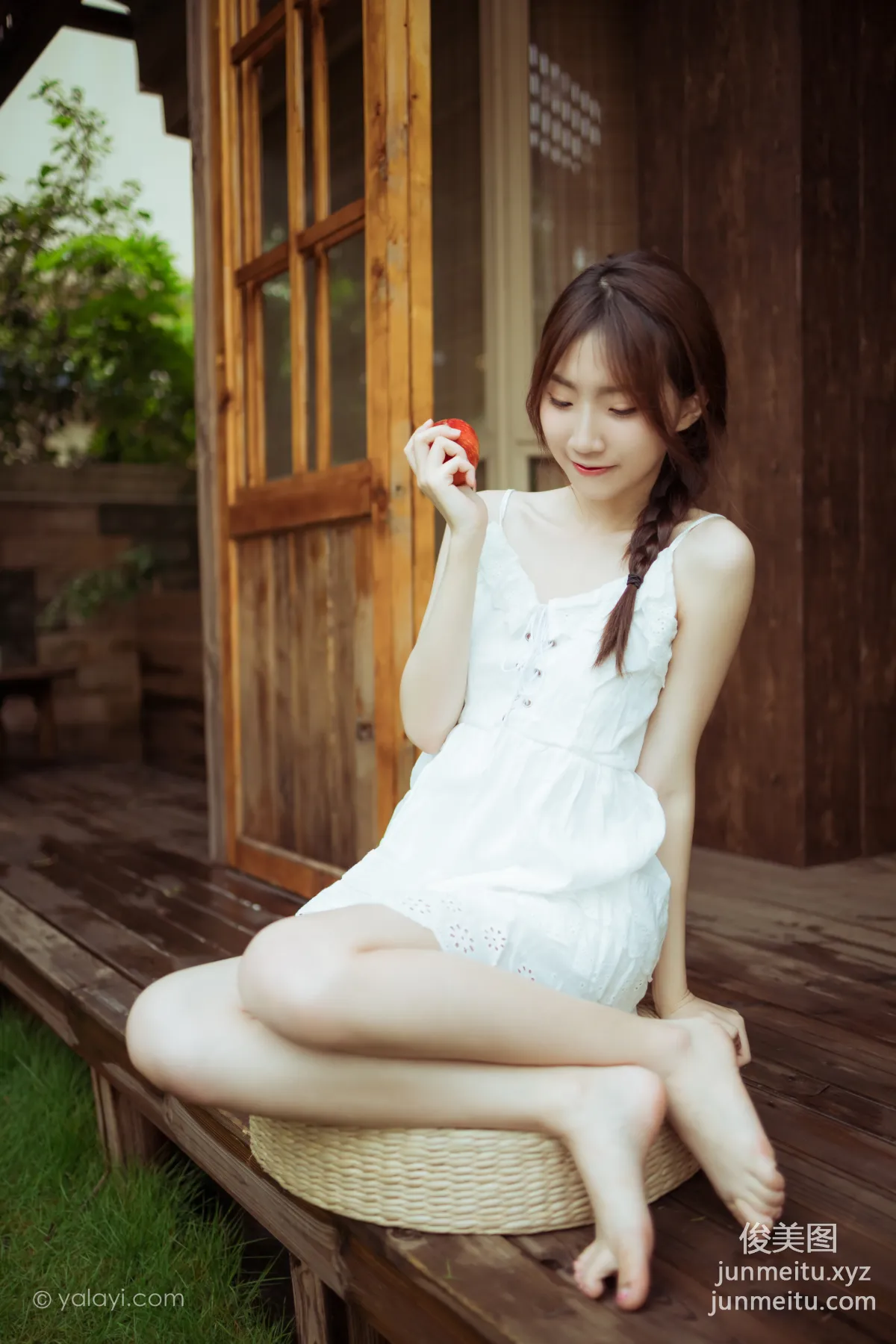 [YALAYI雅拉伊] 2020.10.19 NO.715 小喬《雨後花園》 24