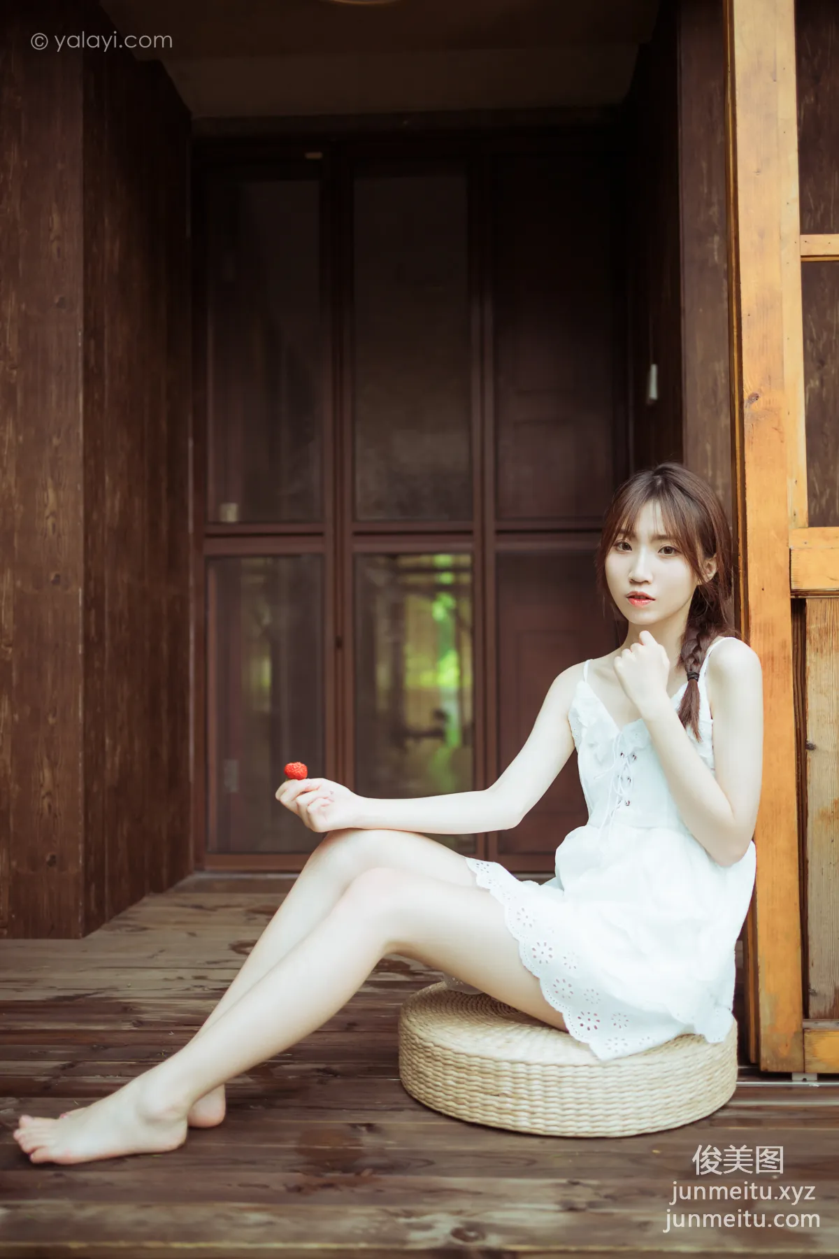 [YALAYI雅拉伊] 2020.10.19 NO.715 小喬《雨後花園》 31