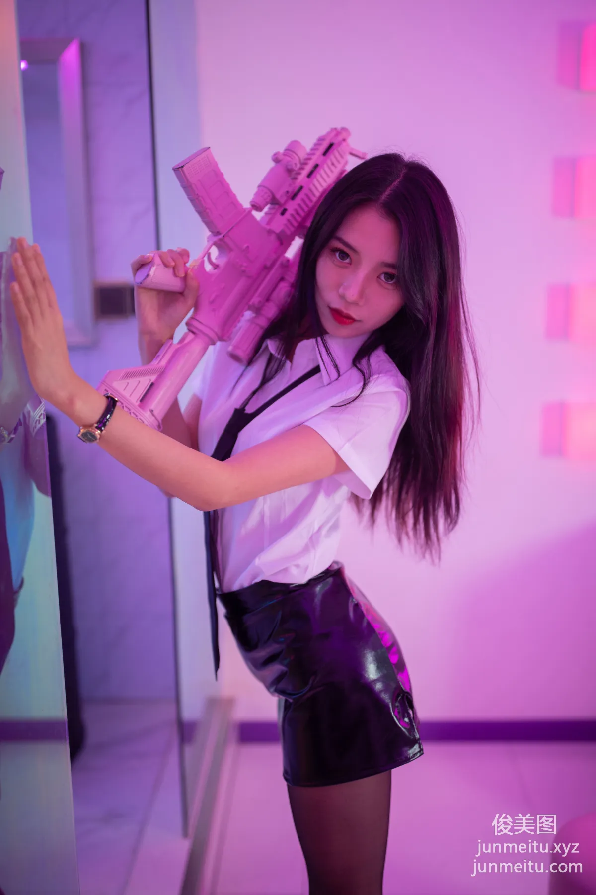 [YALAYI] 2020.11.04 NO.722 Li Ya, Neon Sweetheart photo 28