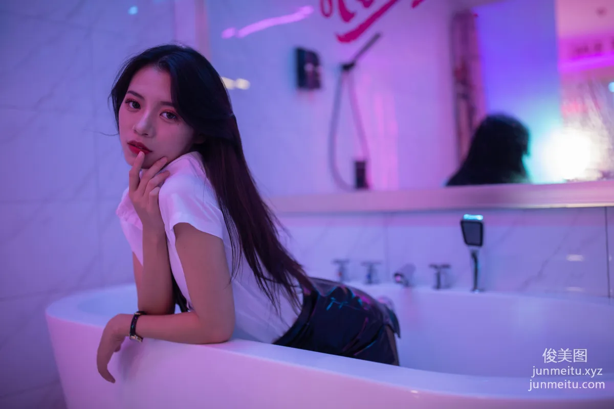 [YALAYI] 2020.11.04 NO.722 Li Ya, Neon Sweetheart photo 42