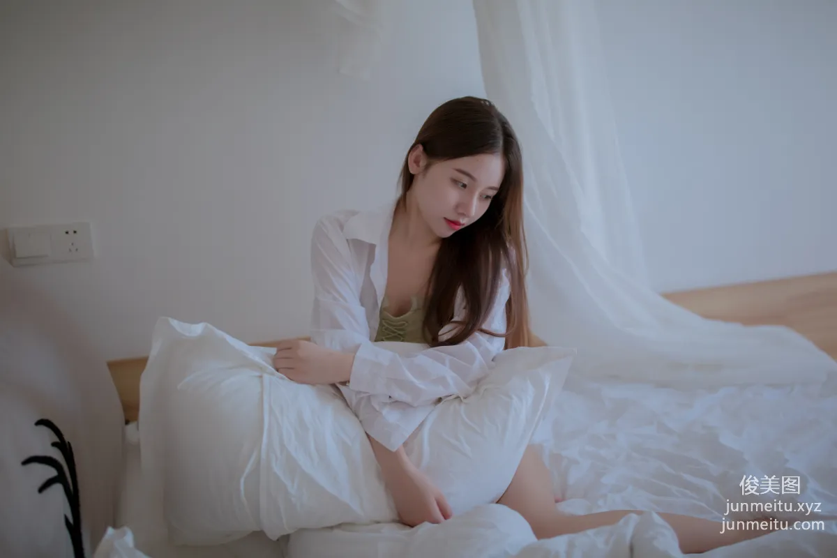 [YALAYI] 2020.11.11 NO.725 Qin Yu, Empty Room photo 4