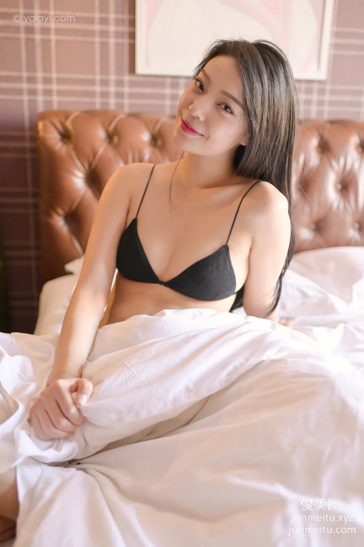 [YALAYI] 2020.11.21 NO.729 Chu Wei, How Moist the Fresh Skin Is photo 4