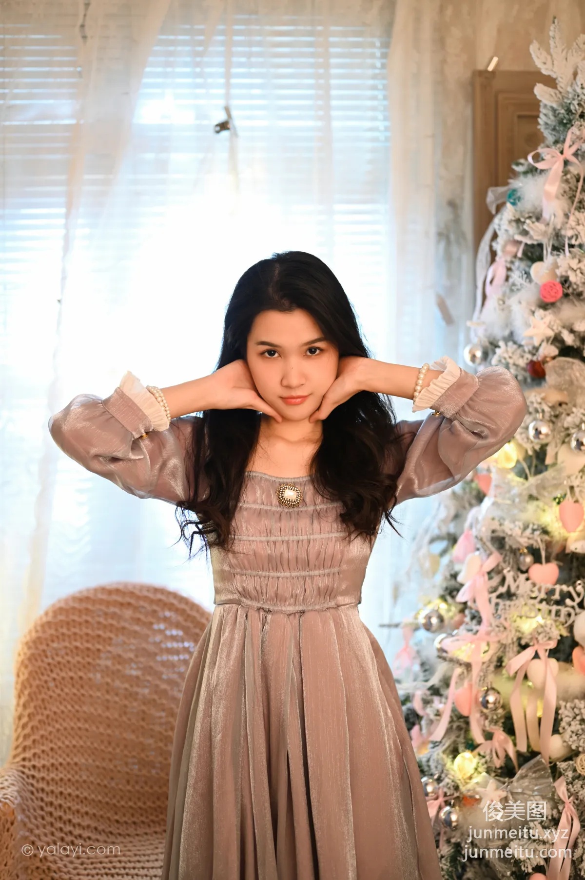 [YALAYI雅拉伊] 2020.12.25 NO.744 虞藝《平安夜有我》 10