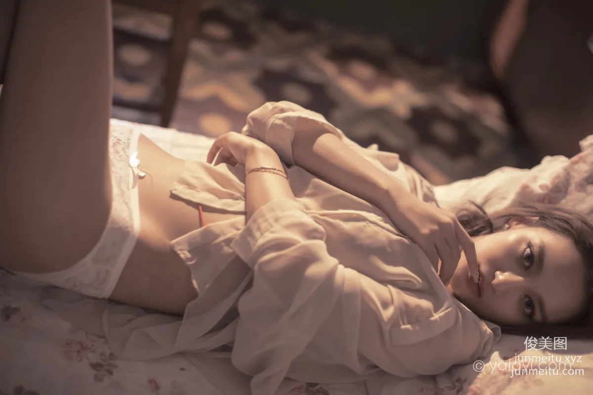 [YALAYI] 2021.06.03 NO.803 As If in Thought Zi Yang photo 10
