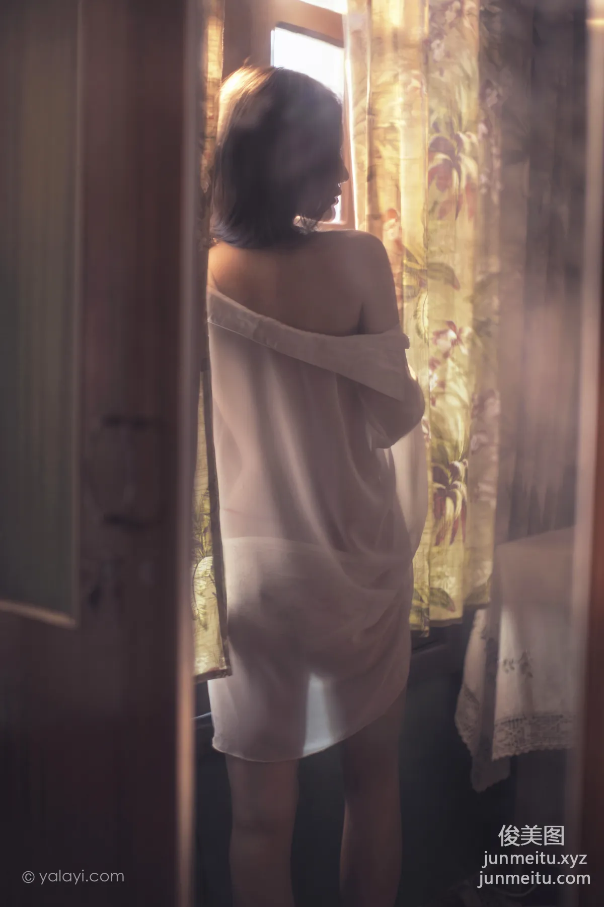 [YALAYI] 2021.06.03 NO.803 As If in Thought Zi Yang photo 15