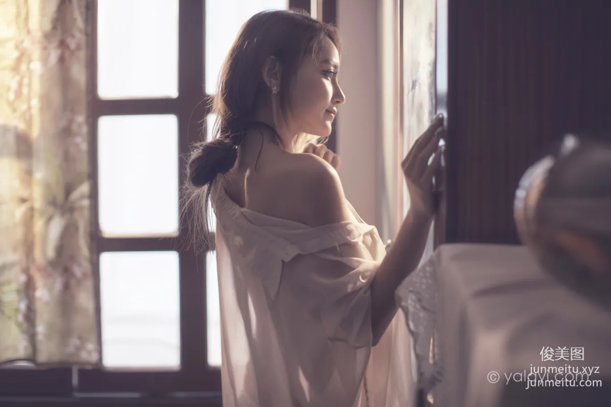 [YALAYI] 2021.06.03 NO.803 As If in Thought Zi Yang photo 18