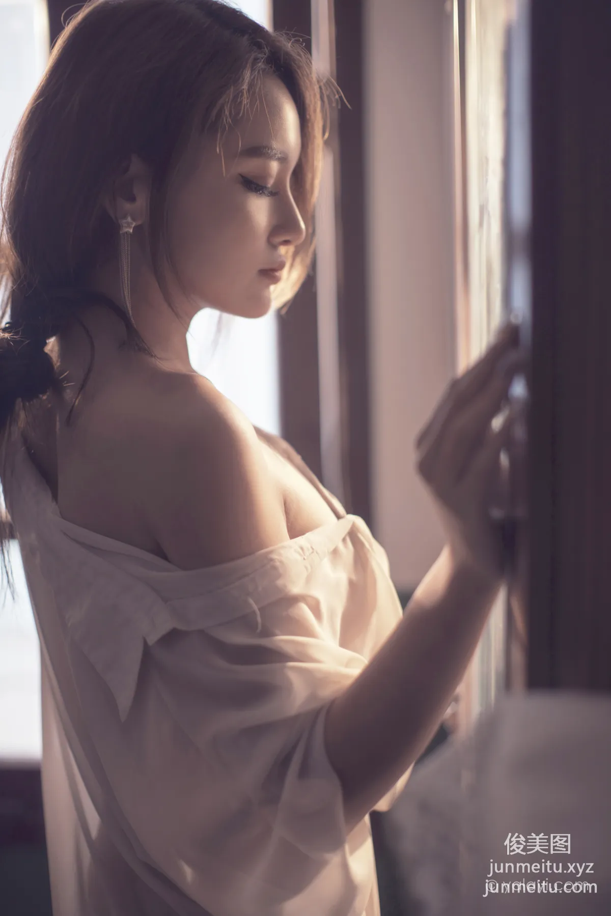 [YALAYI] 2021.06.03 NO.803 As If in Thought Zi Yang photo 24