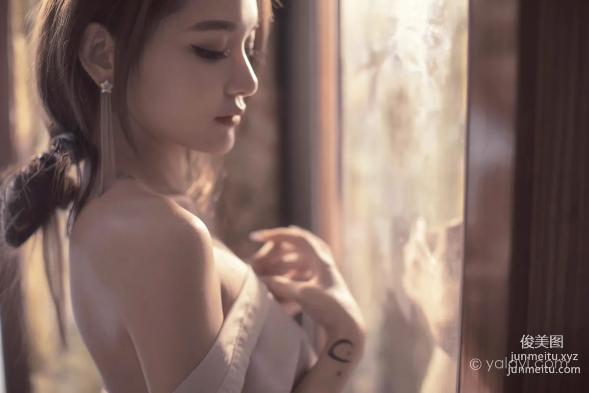 [YALAYI] 2021.06.03 NO.803 As If in Thought Zi Yang photo 26