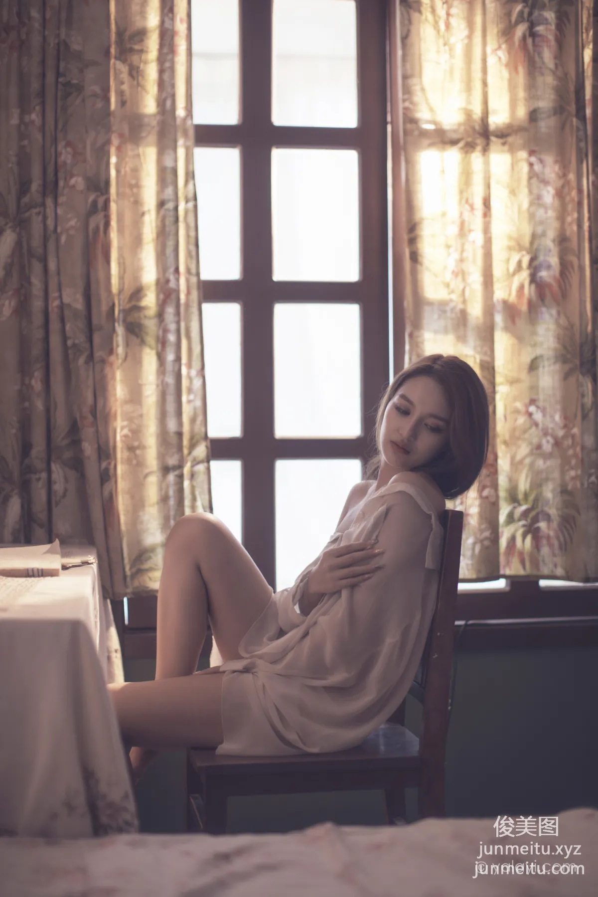 [YALAYI] 2021.06.03 NO.803 As If in Thought Zi Yang photo 30