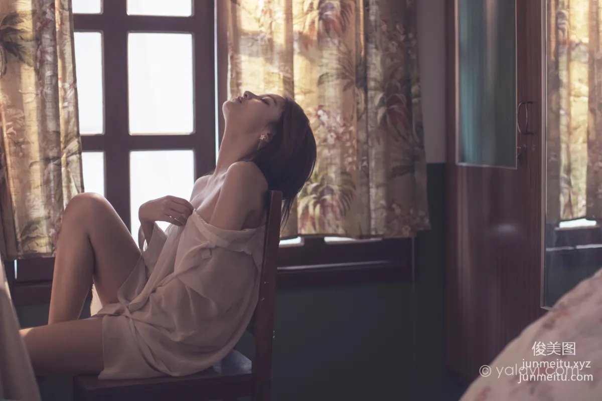 [YALAYI] 2021.06.03 NO.803 As If in Thought Zi Yang photo 31