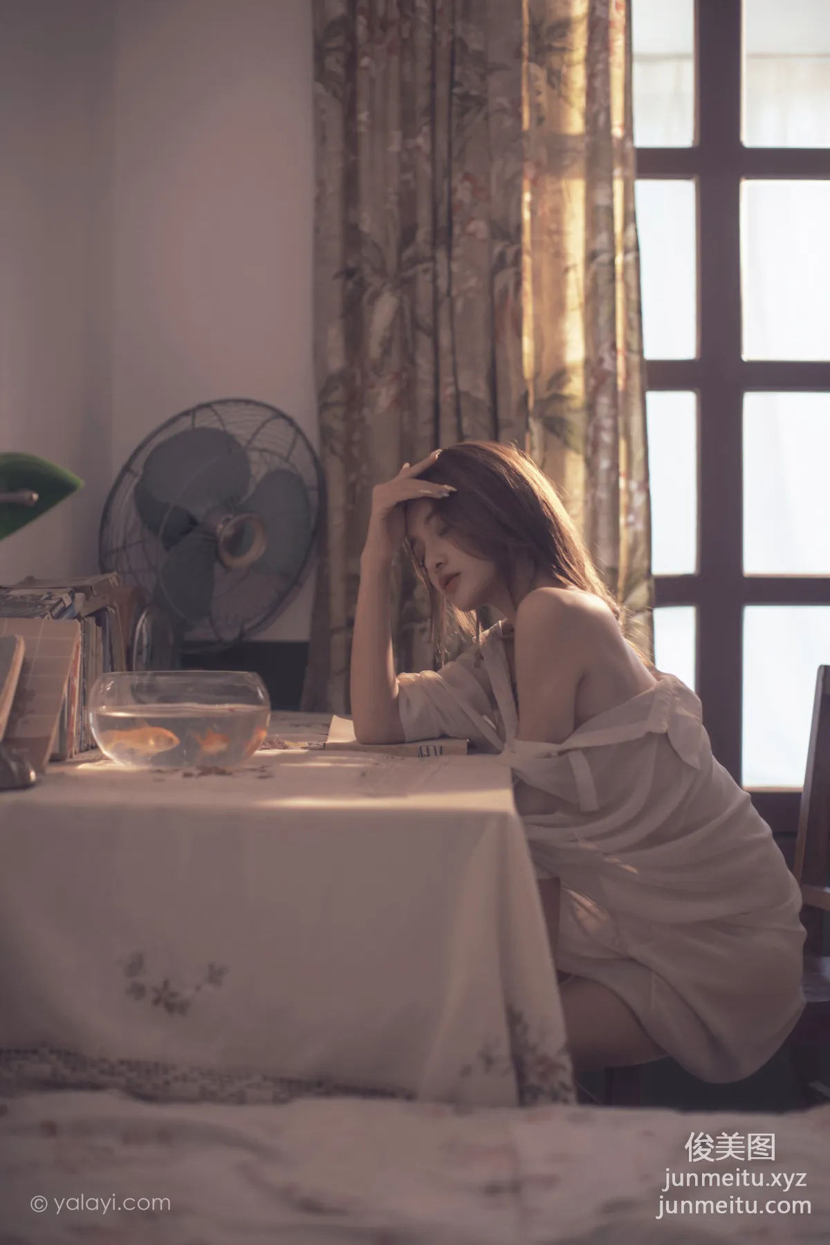 [YALAYI] 2021.06.03 NO.803 As If in Thought Zi Yang photo 32