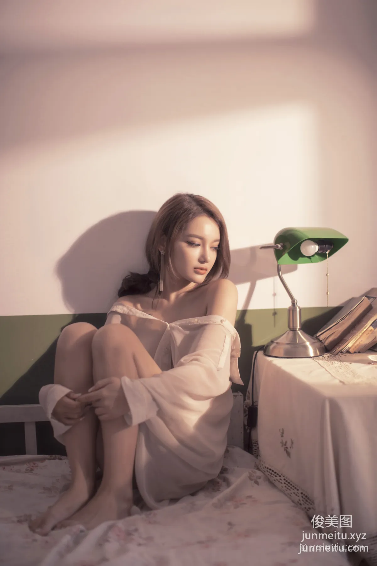 [YALAYI] 2021.06.03 NO.803 As If in Thought Zi Yang photo 35