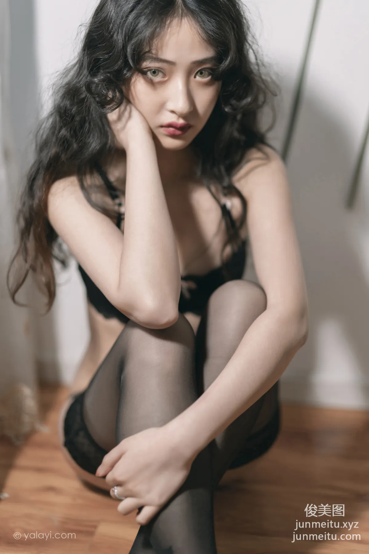 [YALAYI] 2021.09.13 NO.842 Black Butterfly Xi Zi photo 26
