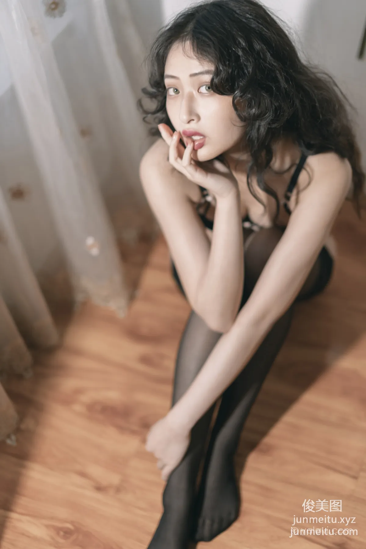 [YALAYI] 2021.09.13 NO.842 Black Butterfly Xi Zi photo 30