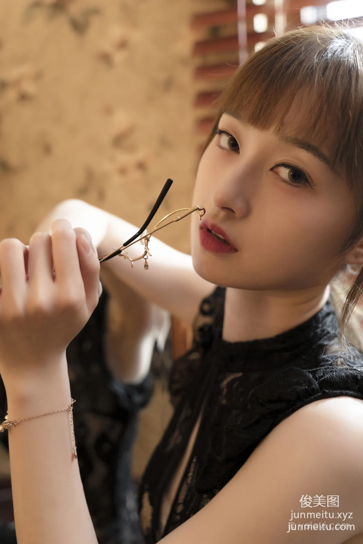 [YALAYI] 2021.11.02 NO.860 Black Water Drop Jing Jing photo 9